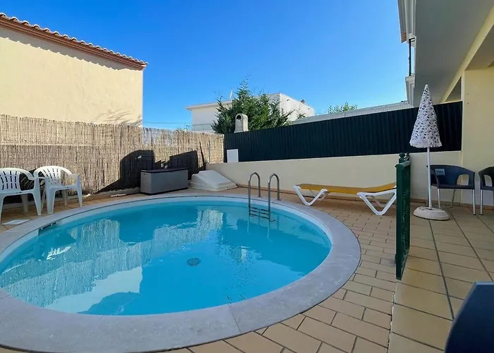 Villa Moradia T3 Aguia Marina, Com Piscina E Bbq Albufeira